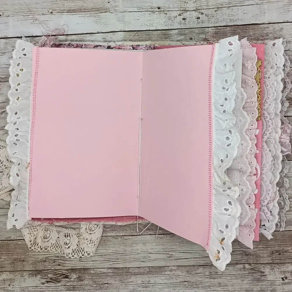 Pink Embellished Junk Journal: Flowers, Birds and Butterflies (Benevolent)